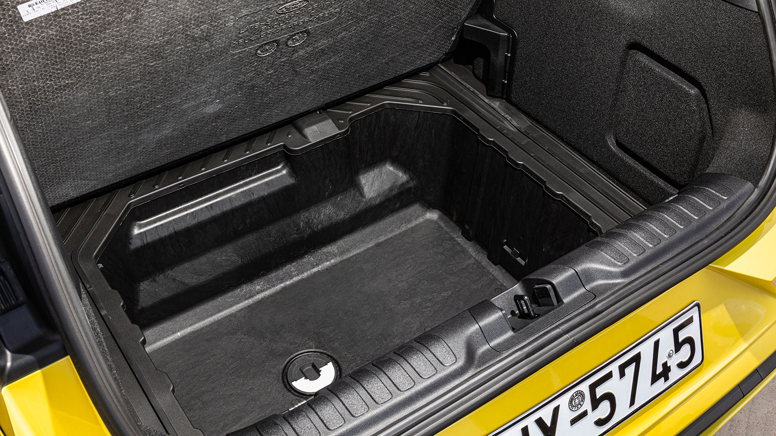 Ο πλενόμενος αποθηκευτικός χώρος GigaBox υπολογίζεται στα 43 λτ., μεγαλύτερος από αυτόν του βενζινοκίνητου Puma.